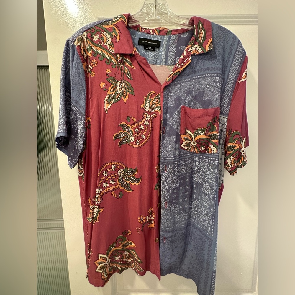 Men’s patterned button up